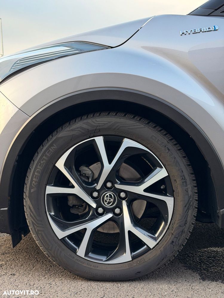 Toyota C-HR Style - 10