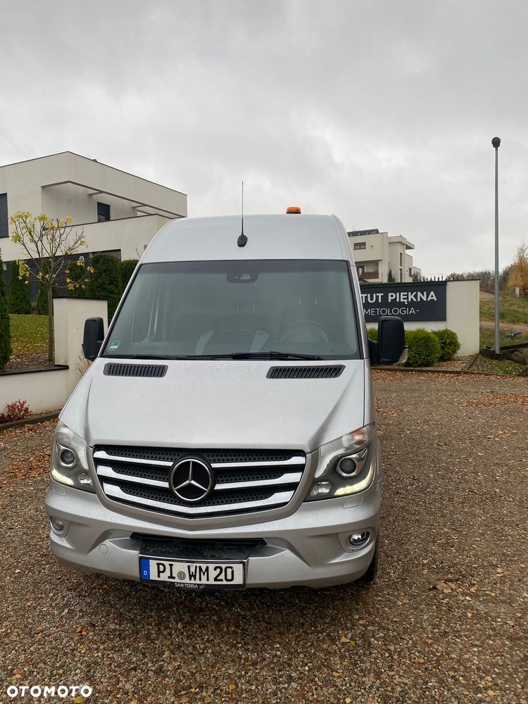 Mercedes-Benz Sprinter 319 - 21