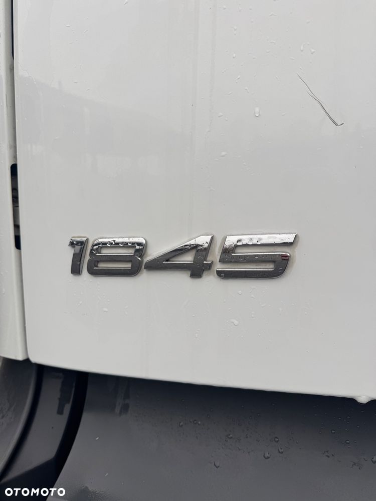 Mercedes-Benz 1845 opony 80% stan bardzo dobry - 8