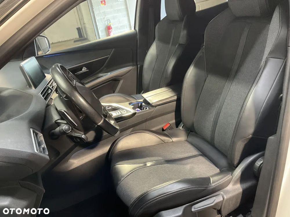 Peugeot 3008 1.6 BlueHDi Allure S&S EAT6 - 8