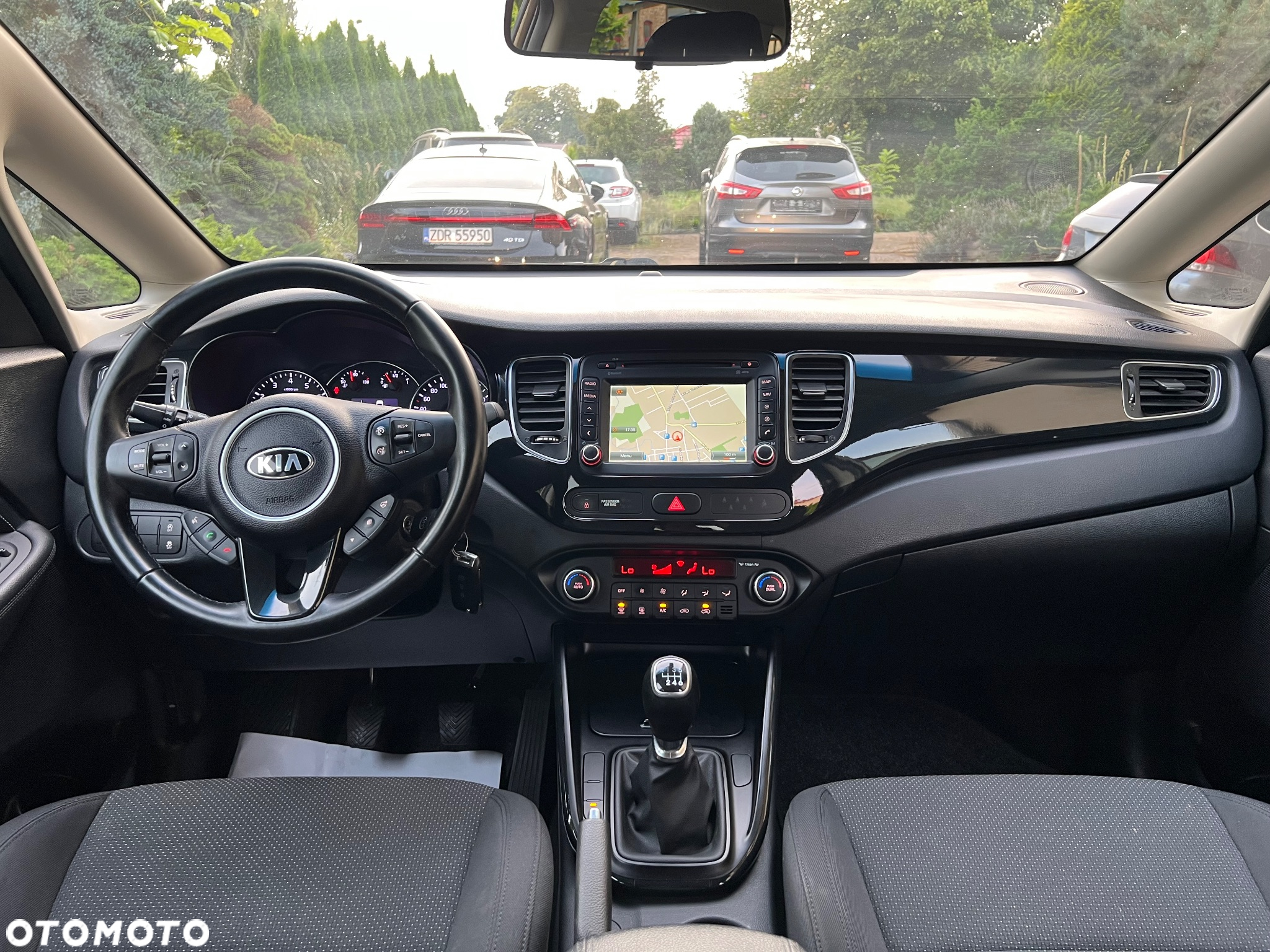 Kia Carens 1.6 GDI L 7os - 11