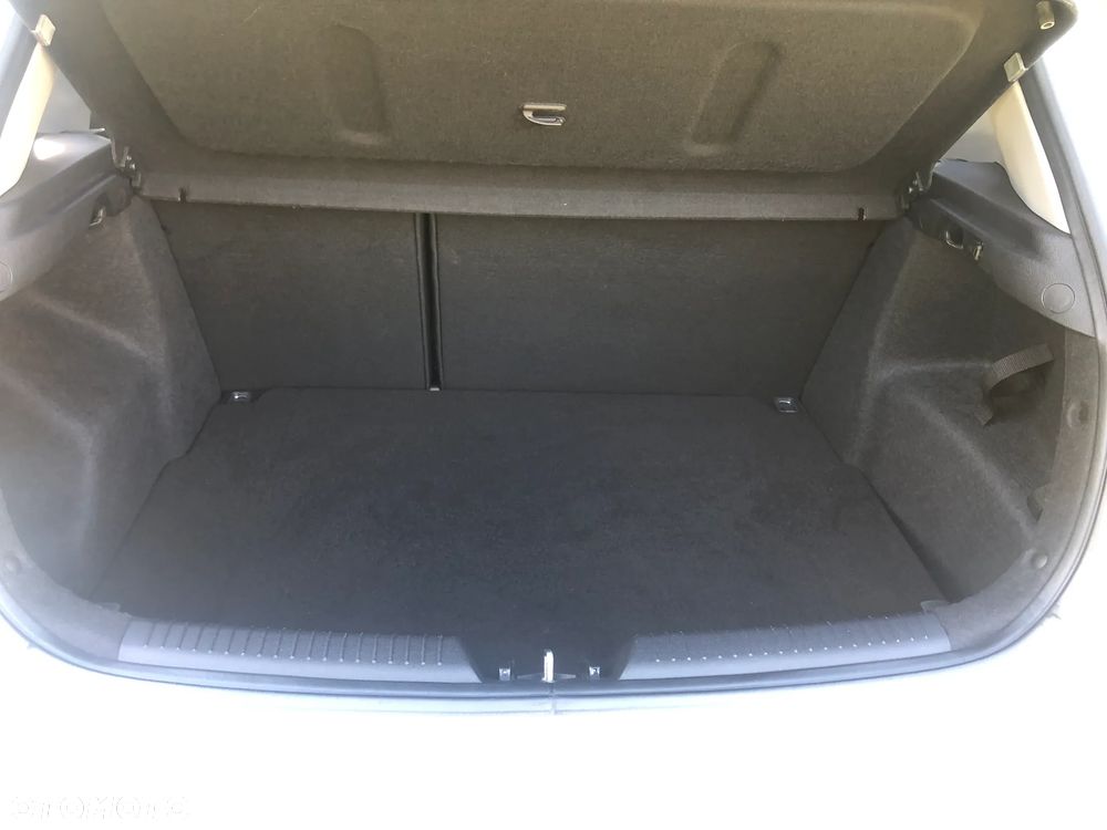 Kia Ceed 1.6 CRDi 128 Dream Team Edition - 20