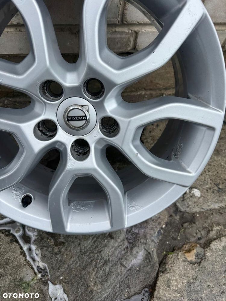 felga aluminiowa 7.0 17'' 5x108 et50 v40 ii v60 s60 ii 31423074 - 8