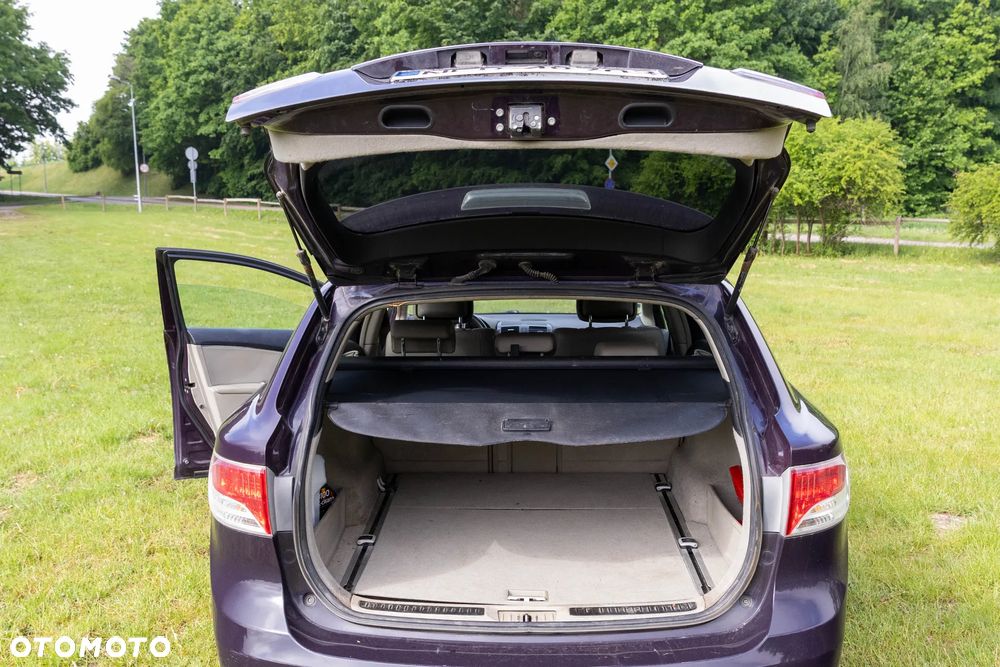 Toyota Avensis 2.2 D-4D Sol Plus - 14