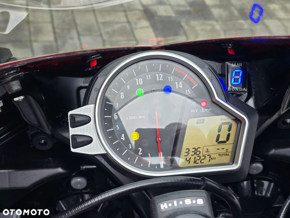 Honda CBR - 17