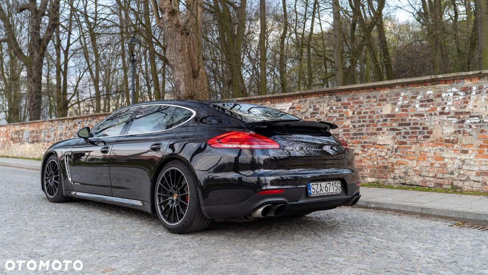 Porsche Panamera Turbo Executive - 6