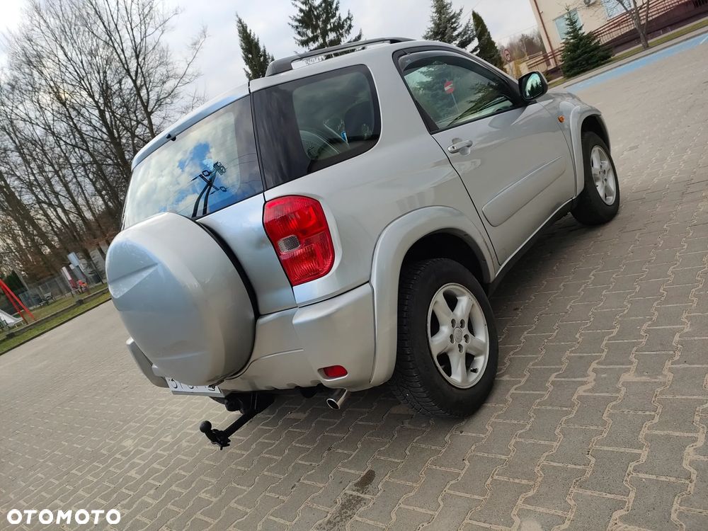 Toyota RAV4 4x4 Edition - 9