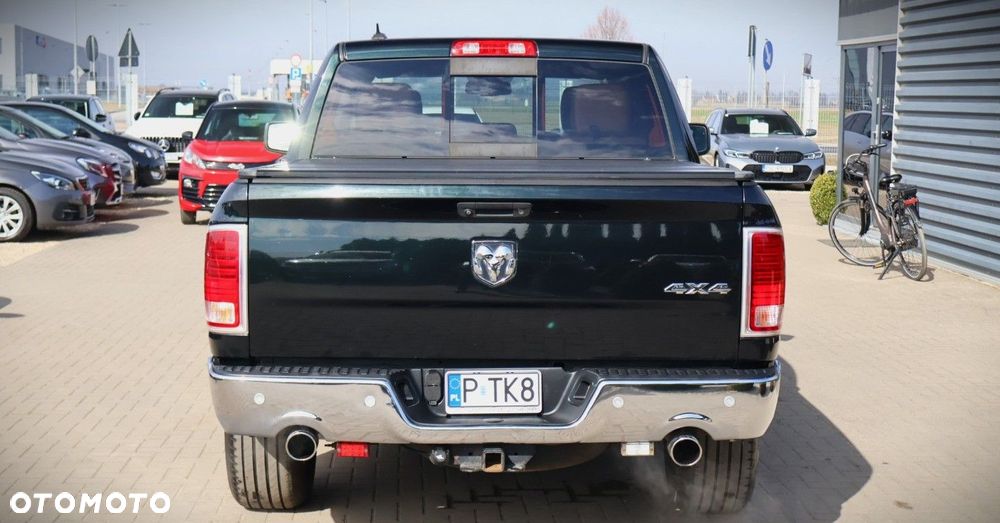 Dodge RAM - 8