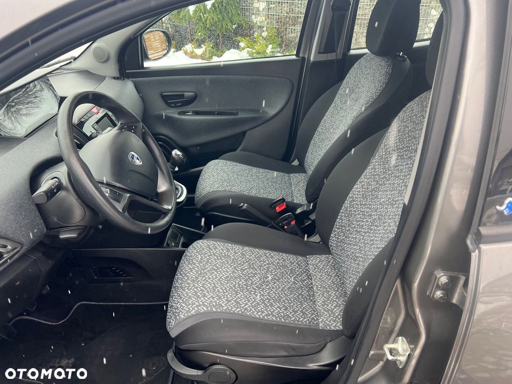 Lancia Ypsilon 1.2 8V Gold S&S EU6 - 10