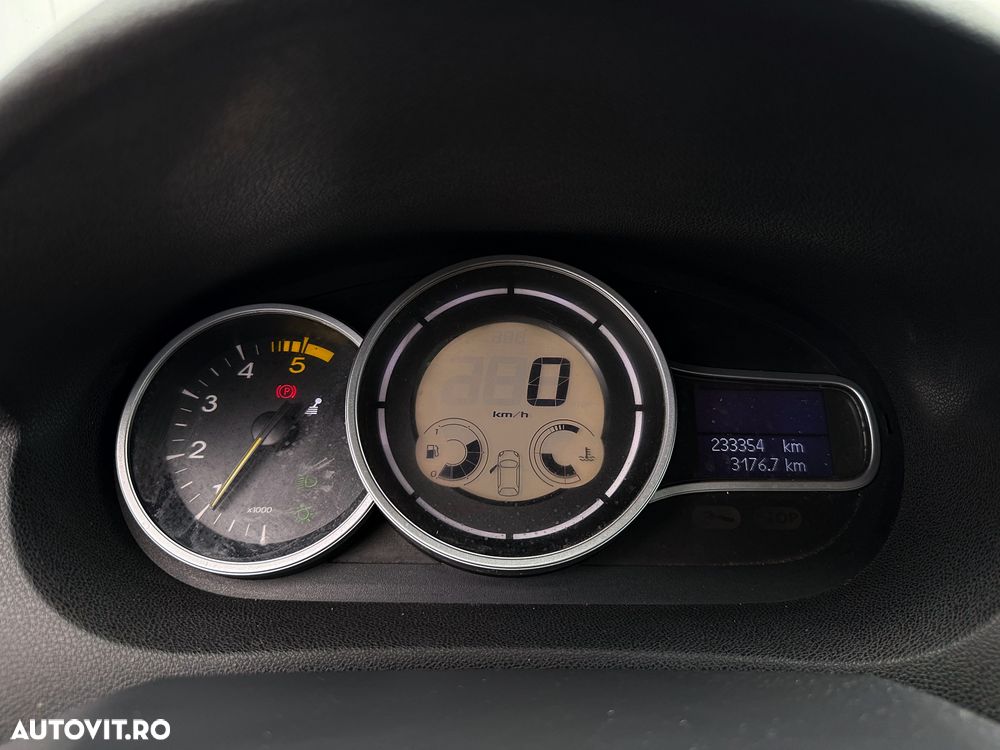 Renault Megane 1.5 dCi Dynamique - 7