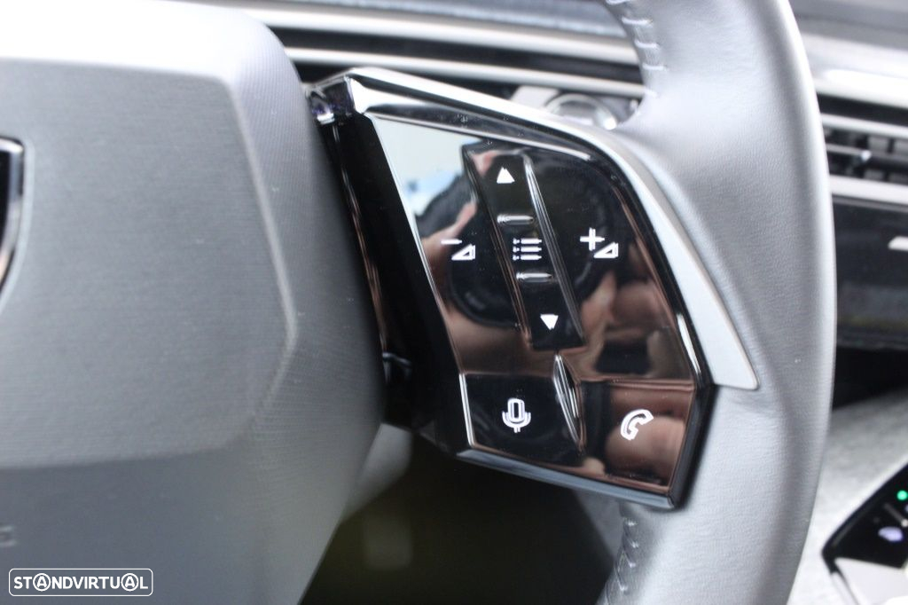 Peugeot 3008 1.2 Hybrid Allure e-DCS6 - 23