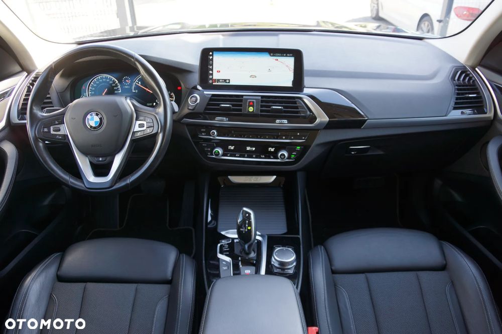 BMW X3 xDrive20d - 11