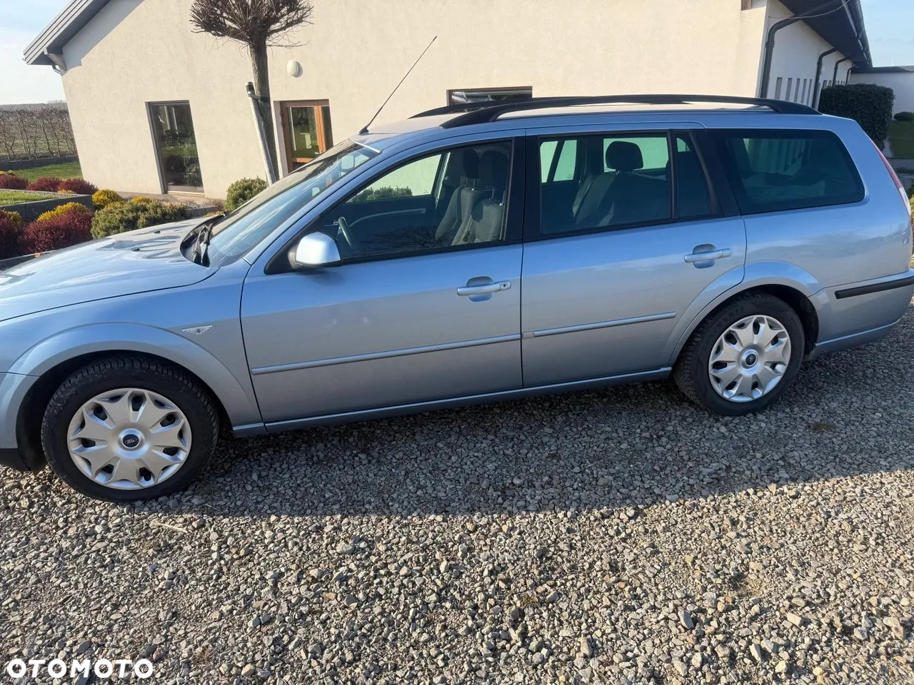 Ford Mondeo 2.0 TDCi Ambiente - 4