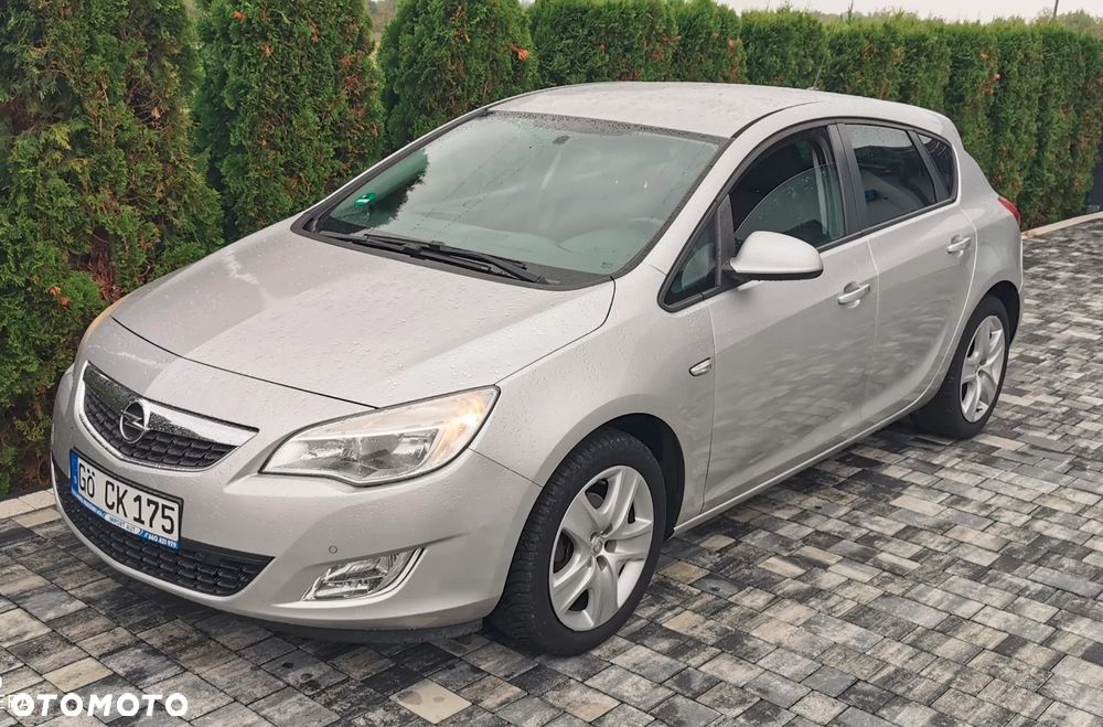 Opel Astra 1.4 Turbo Design Edition - 18