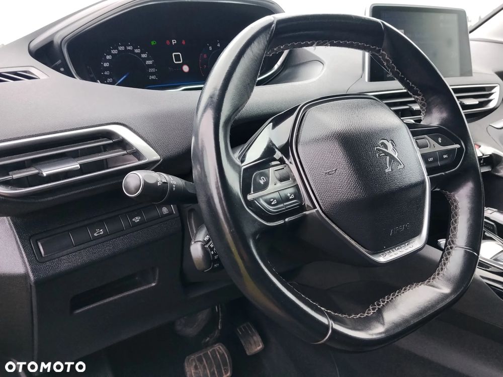 Peugeot 3008 1.6 THP Active S&S EAT6 - 33