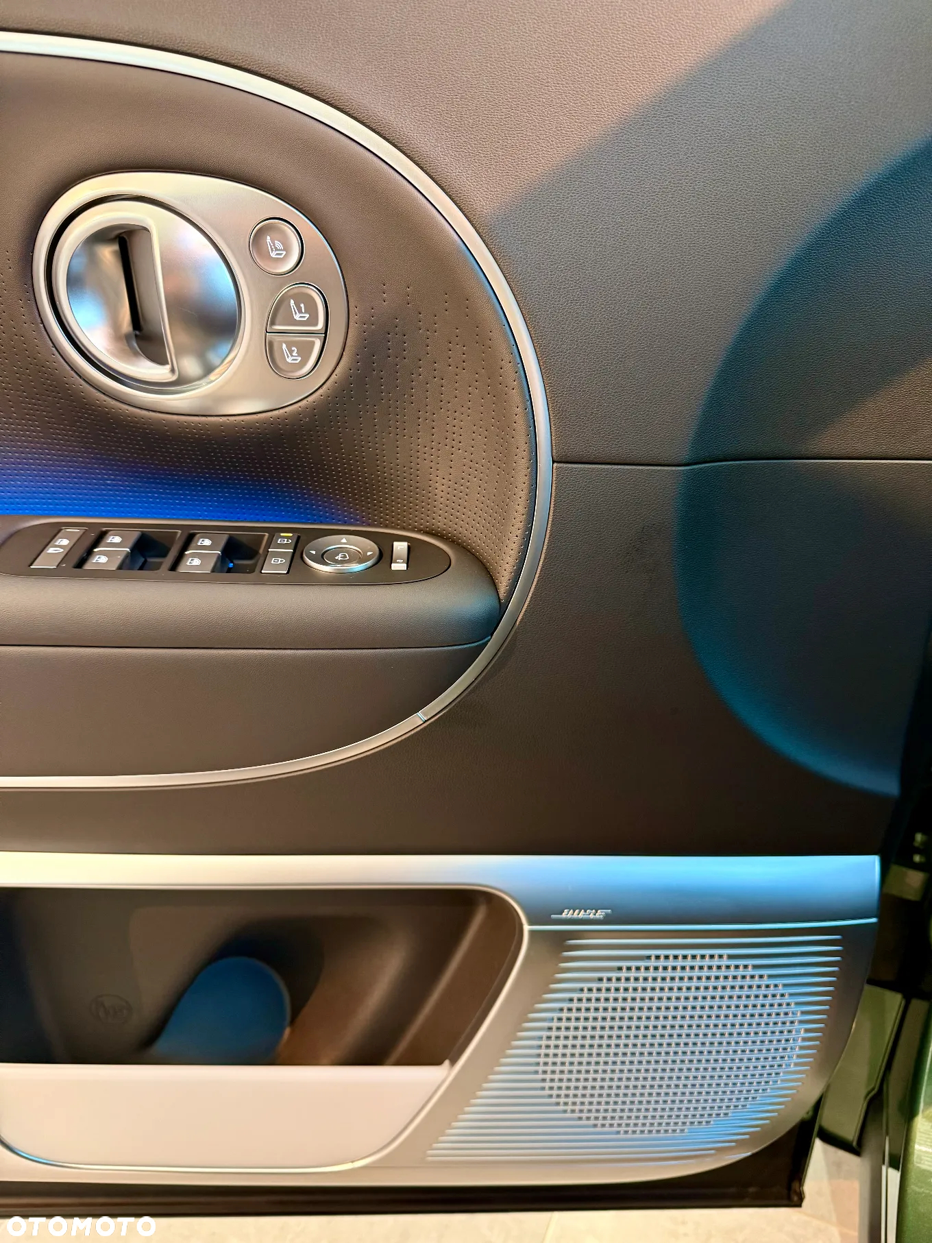 Hyundai IONIQ 9 110kWh Calligraphy AWD - 8
