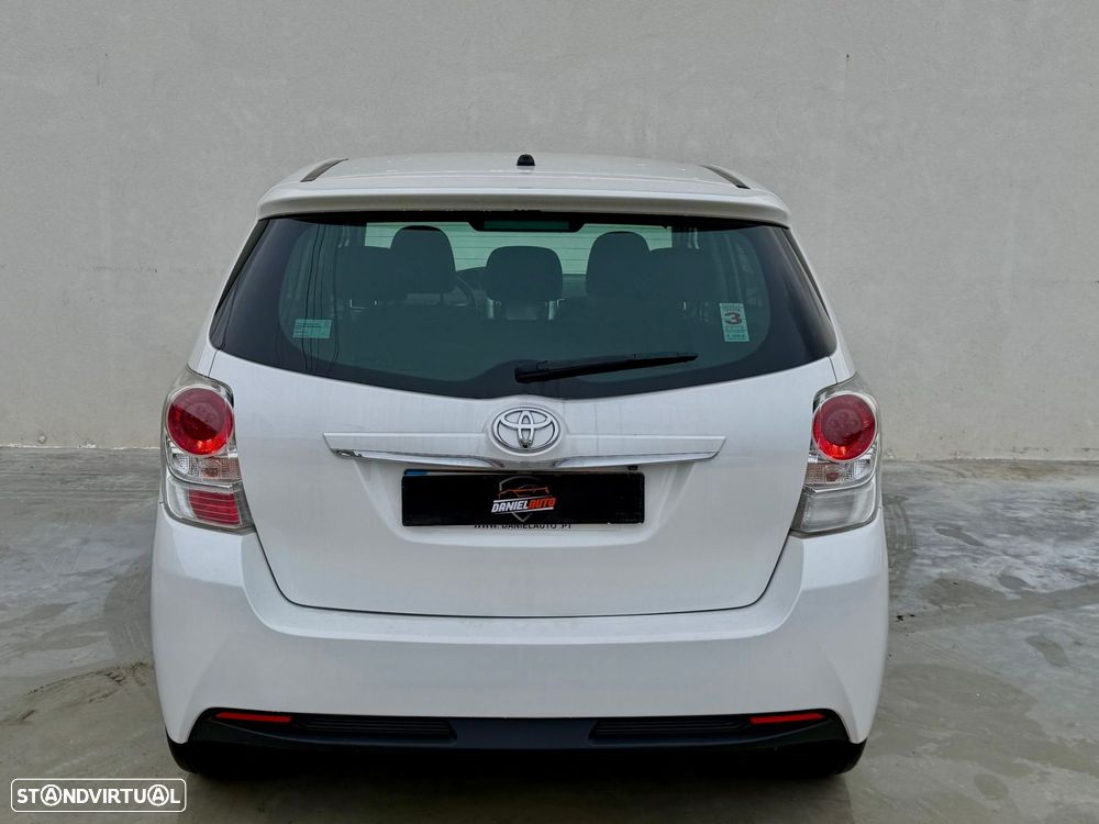 Toyota Verso 1.6 D-4D Active - 16