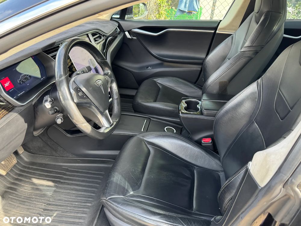 Tesla Model S Long Range Plus - 6