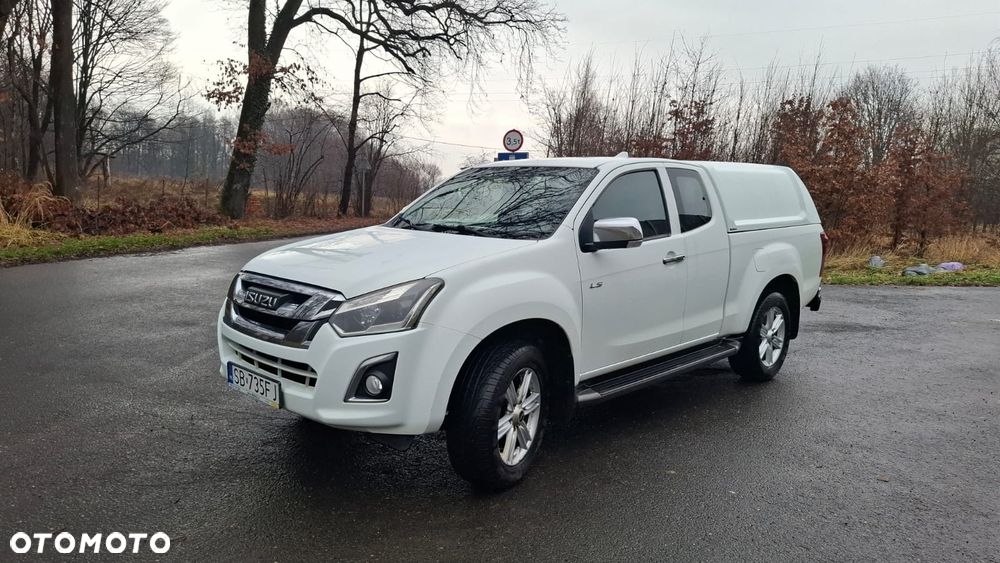Isuzu D-Max 1.9 DC LS+ - 2