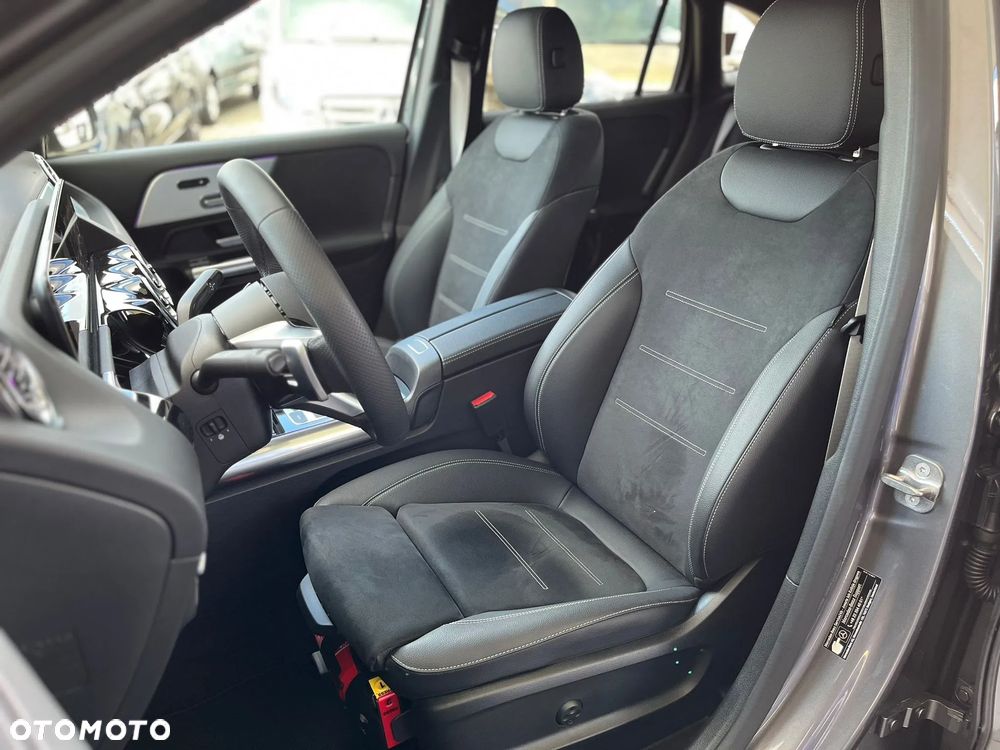 Mercedes-Benz GLA 220 mHEV 4-Matic AMG Line 8G-DCT - 12