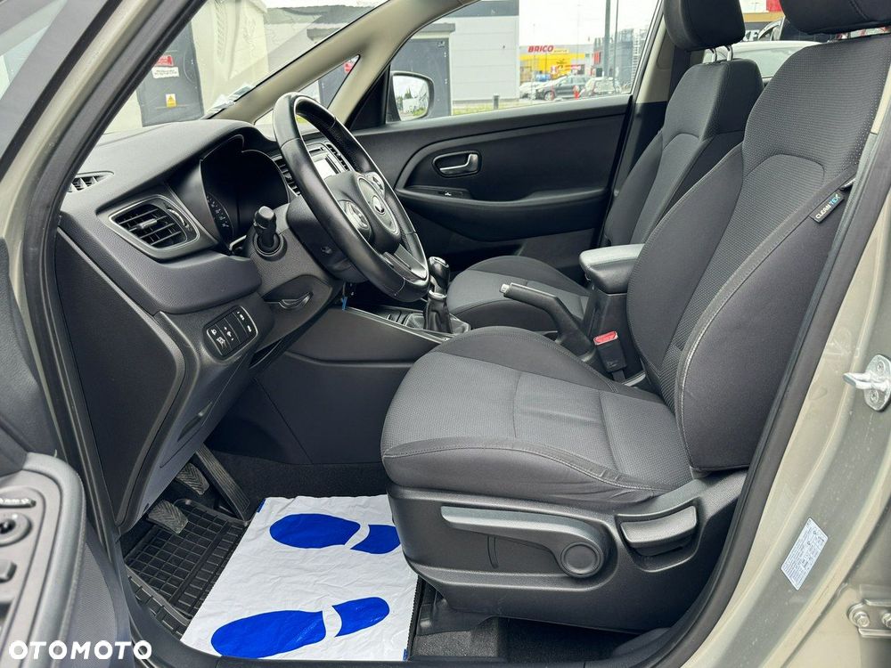 Kia Carens 1.7 CRDi Vision - 18