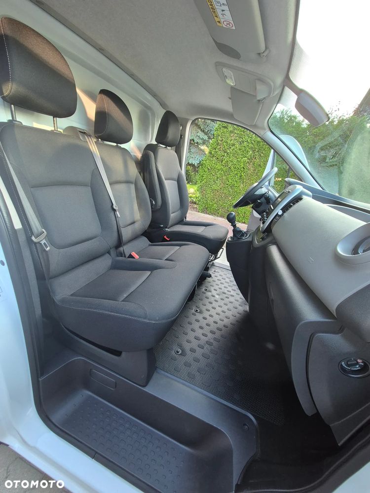 Renault Trafic 2019r Long 150Tys km Full Klima Navi Kamera Super stan - 17