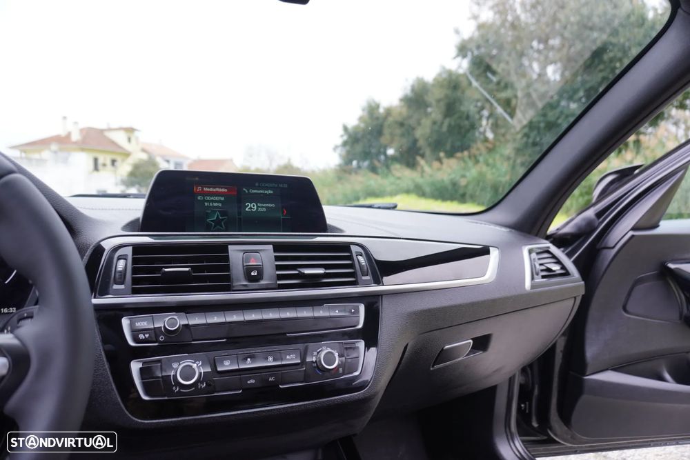 BMW 116 d Pack M - 14