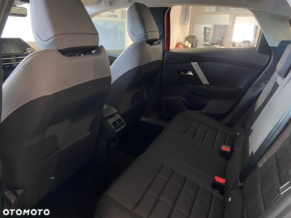 Citroën C4 1.2 mHEV Plus eDCT6 - 9