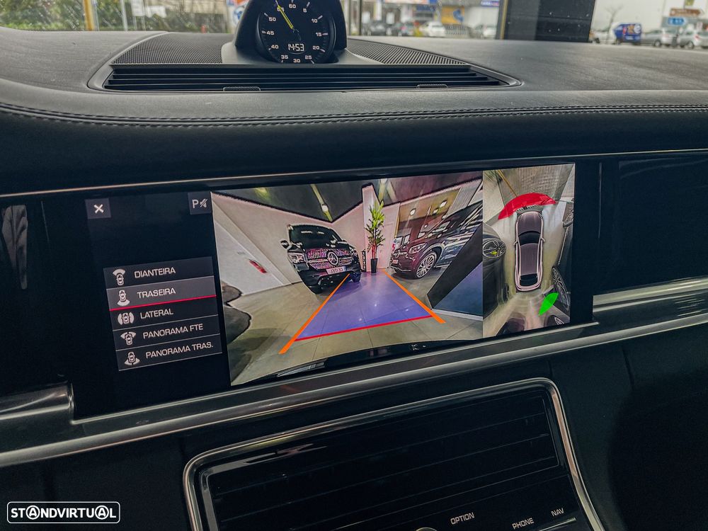 Porsche Panamera Sport Turismo 4 E-Hybrid Platinum Edition PDLS - 32