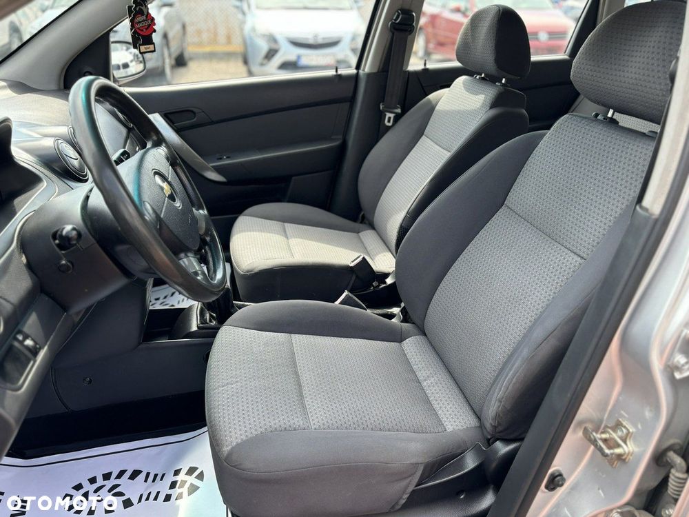 Chevrolet Aveo - 15