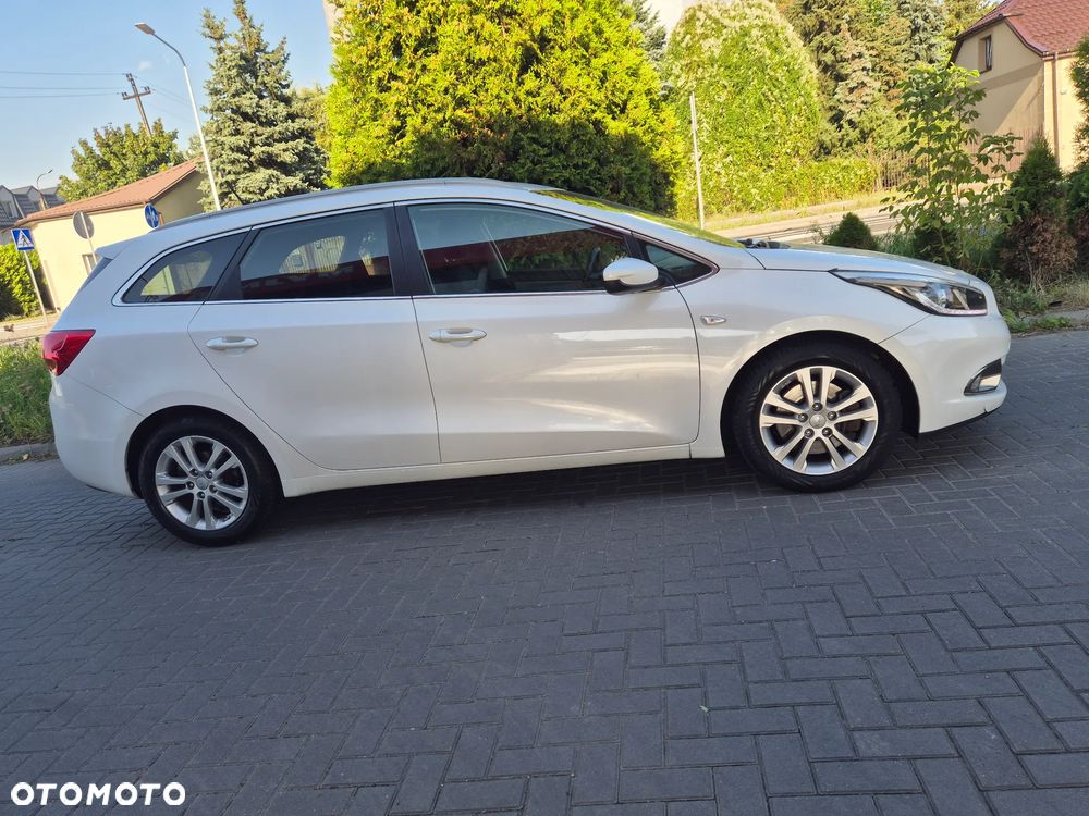 Kia Ceed 1.6 CRDi 128 Platinum Edition - 15
