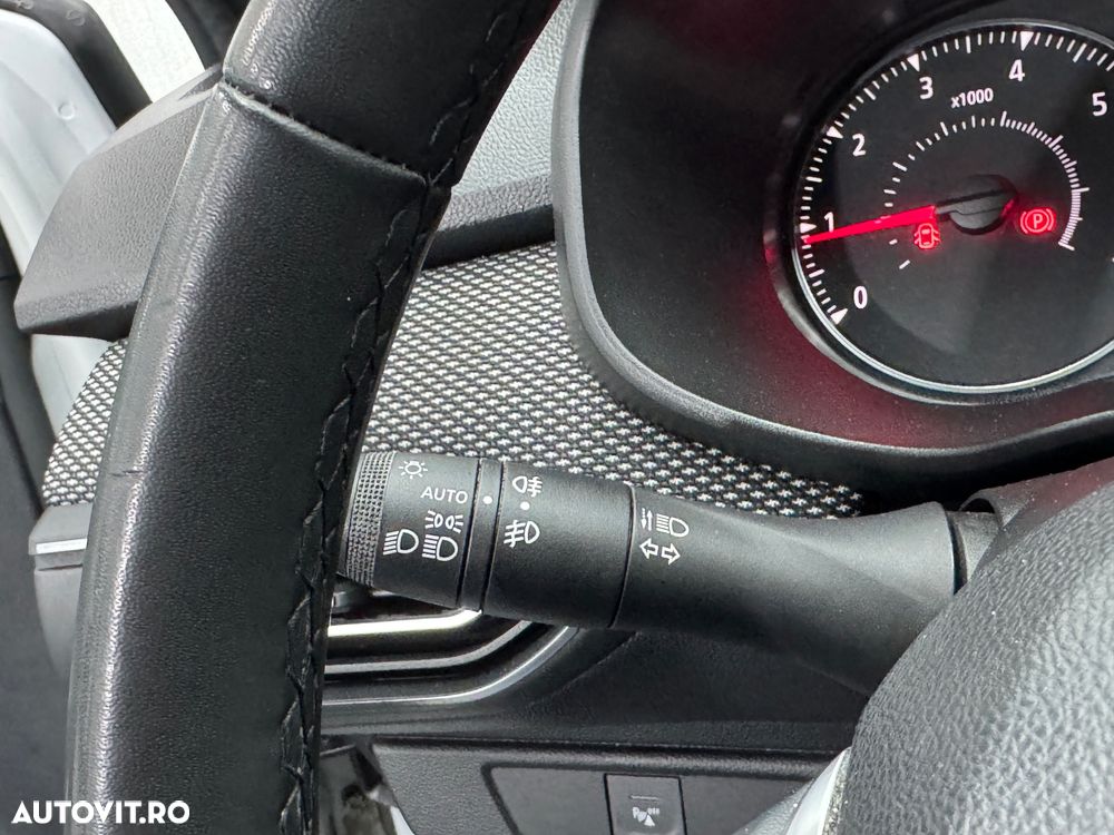 Dacia Logan TCe 90 MT6 Comfort - 15