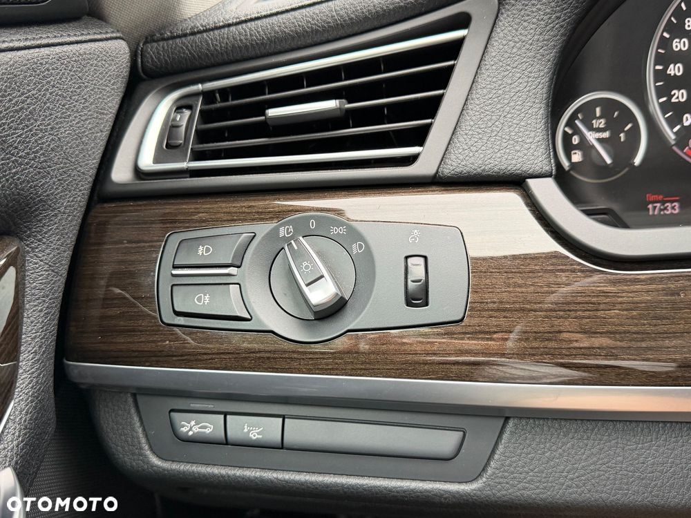 BMW Seria 7 730d - 38