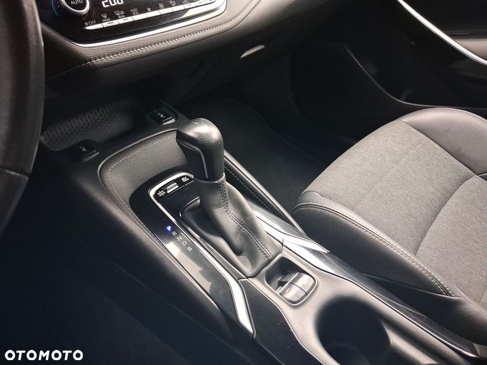 Toyota Corolla 1.8 Hybrid Comfort - 22