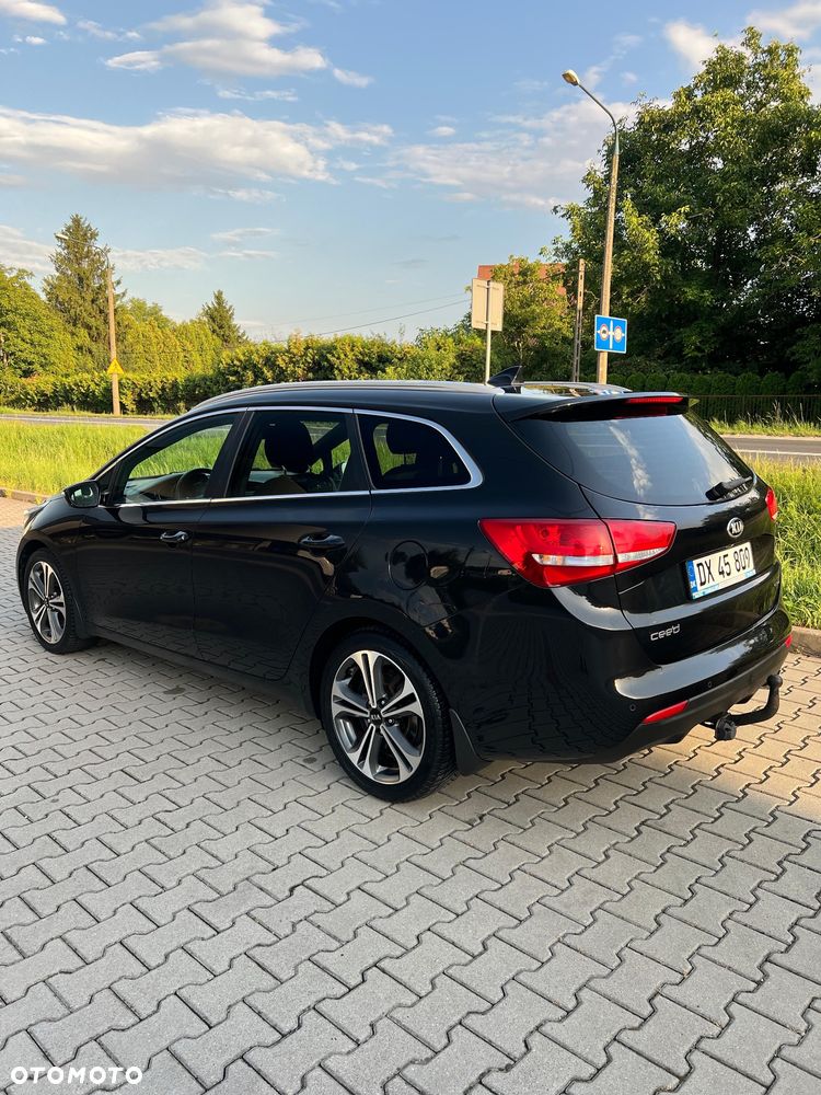 Kia Ceed 1.6 CRDi GT Line - 4