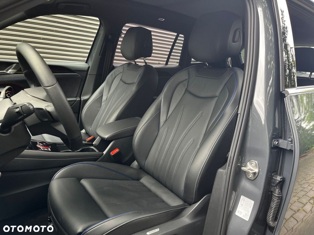Volkswagen Tiguan - 13