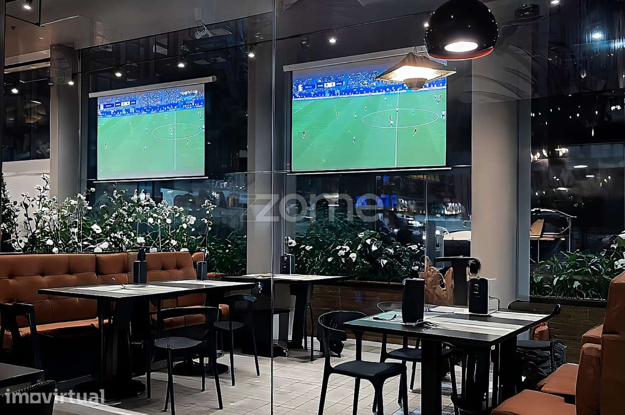 Loja com restaurante premium em Massamá - Grande imagem: 3/21