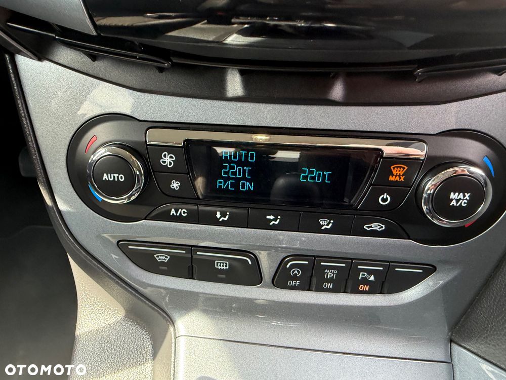 Ford Focus 1.6 EcoBoost Titanium - 18