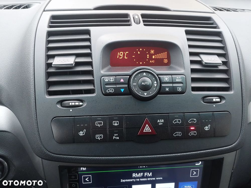 Mercedes-Benz Viano - 21