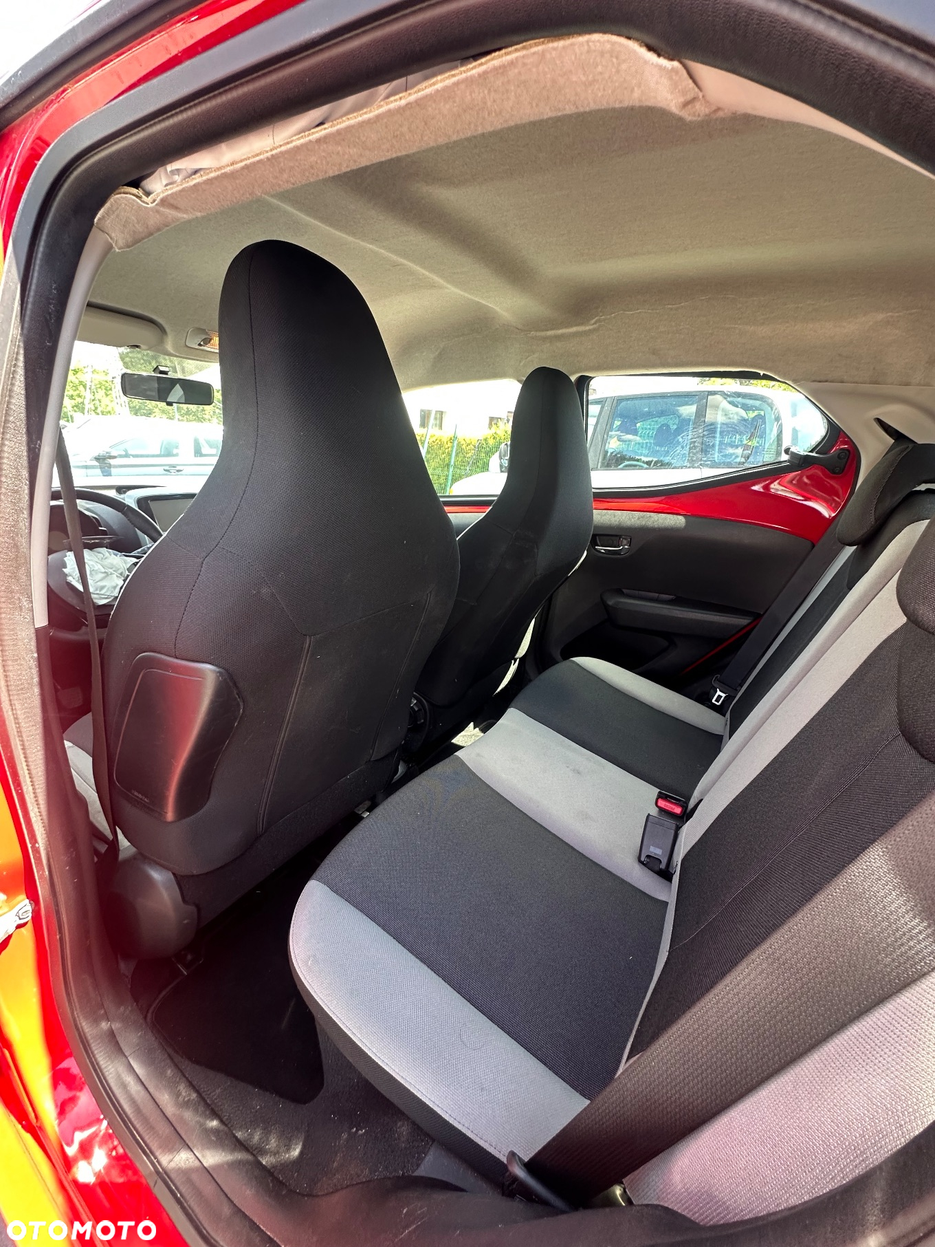 Toyota Aygo x-play - 4