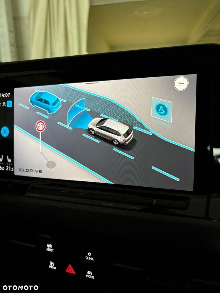 Volkswagen Golf - 30