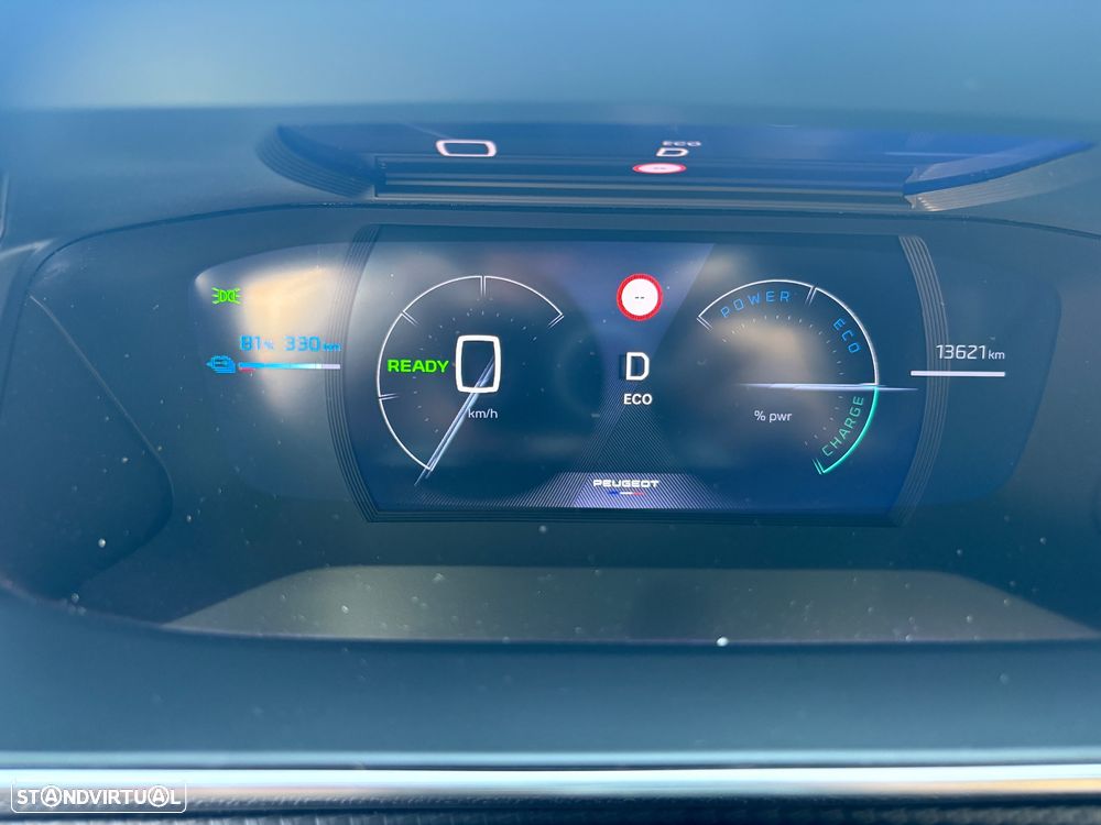 Peugeot e-208 GT - 28
