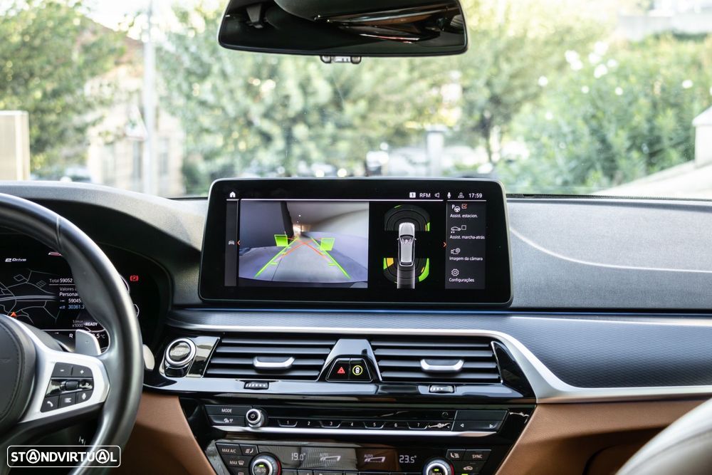 BMW 530 e Pack Desportivo M - 47