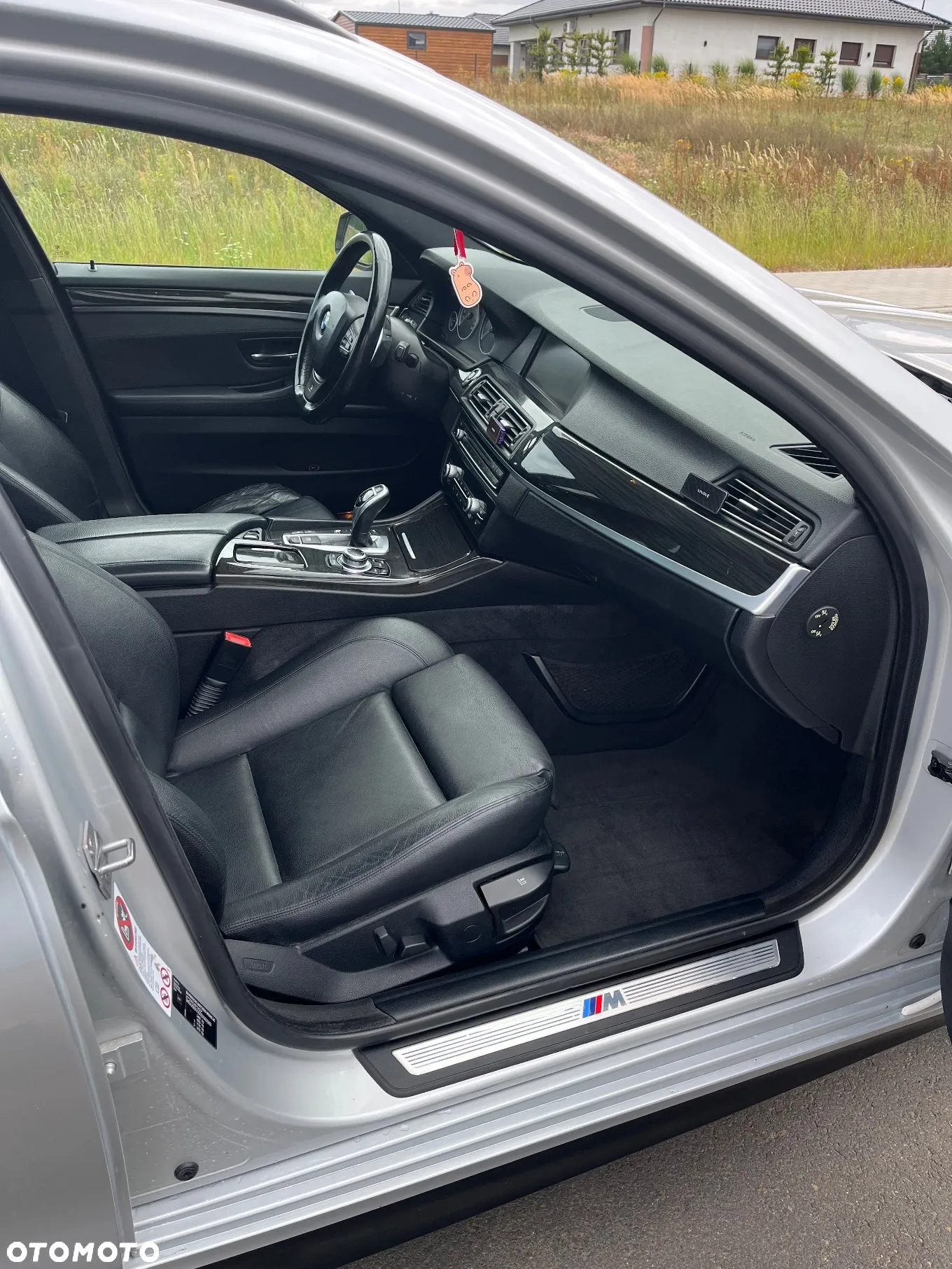 BMW Seria 5 525d xDrive - 14