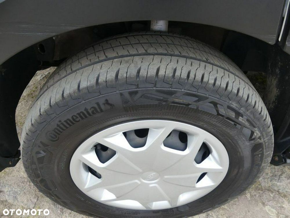 Ford Transit - 12