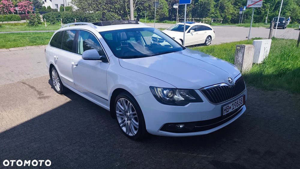 Skoda Superb 3.6 FSI 4x4 Platinum Outdoor DSG - 23