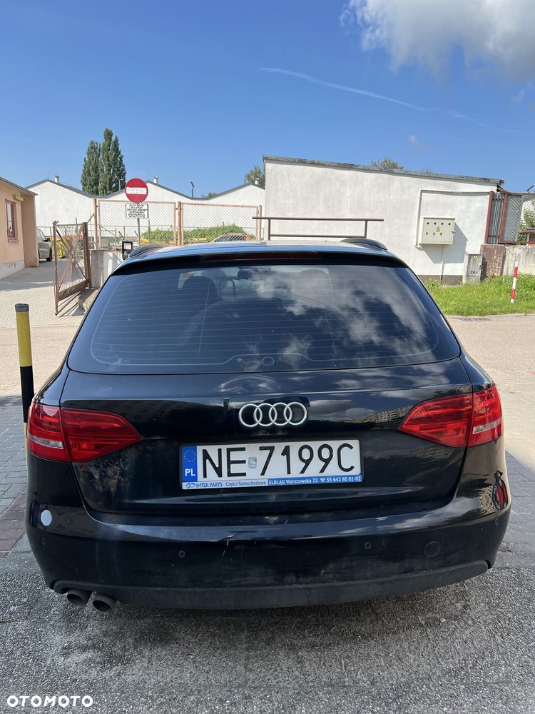 Audi A4 Avant - 4
