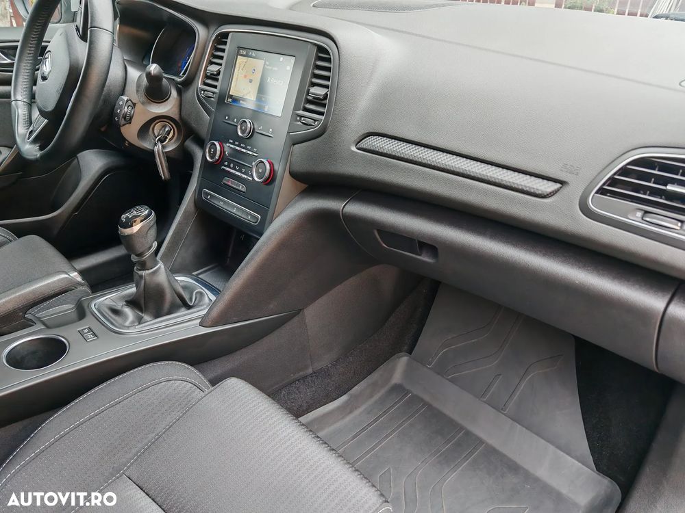 Renault Megane BLUE dCi 115 BUSINESS EDITION - 9