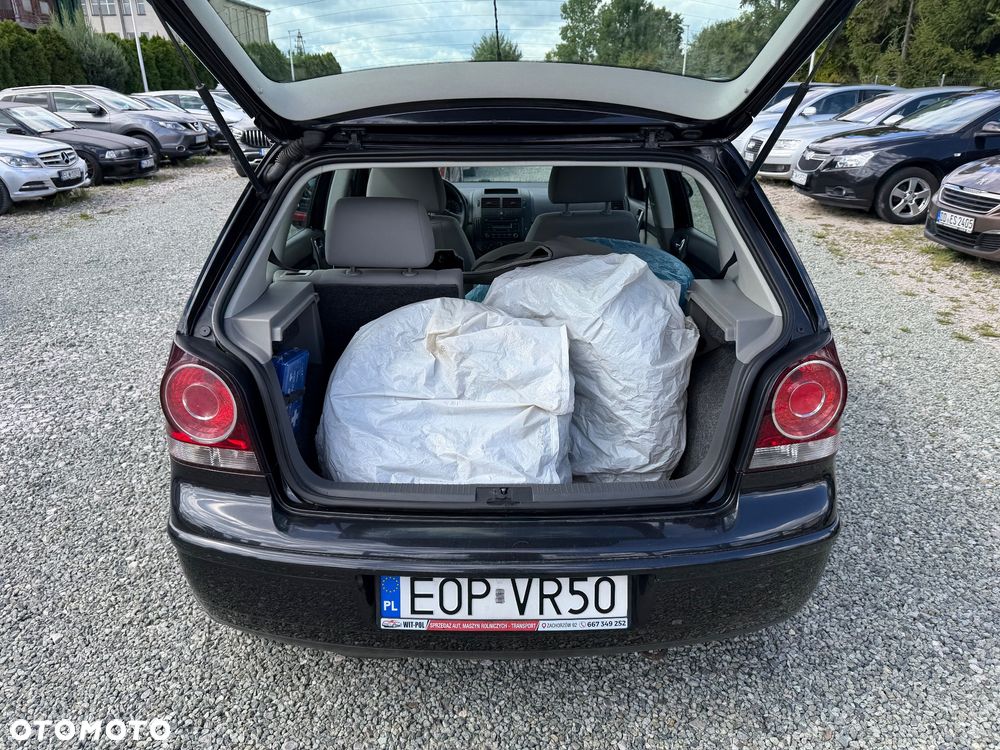 Volkswagen Polo 1.4 Comfortline - 29