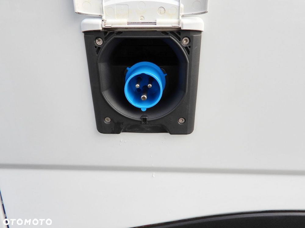 Iveco DAILY 35S14 FURGON CHŁODNIA  -10*C ZASILANIE 230V TEMPOMAT NAWIGACJA AUTOMAT HI-MATIC KLIMATYZACJA  140KM - 23